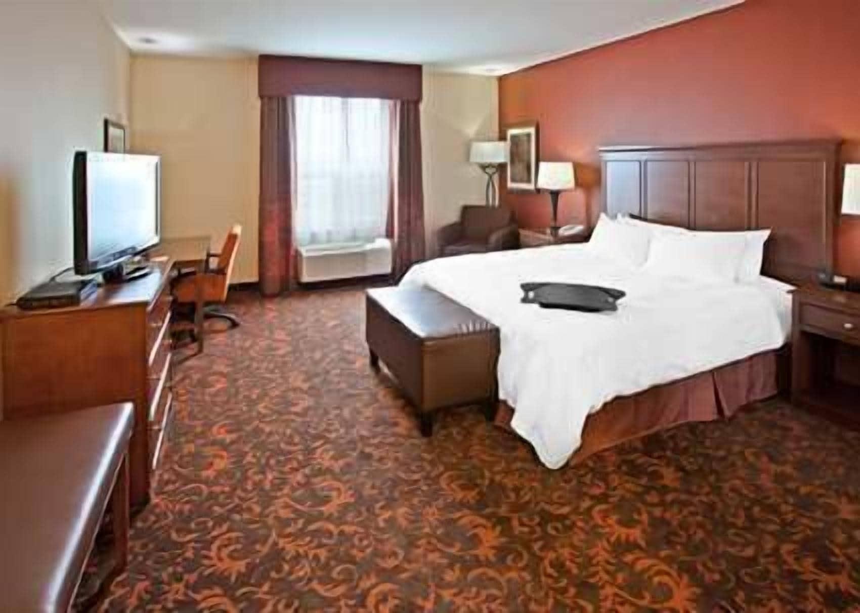 Hampton Inn By Hilton Edmonton South Экстерьер фото